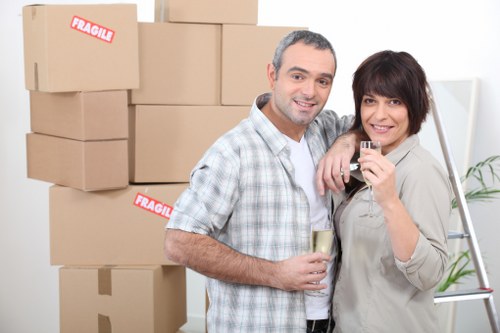 Efficient flat removals service in Strawberryhill